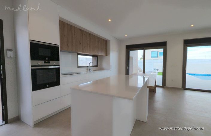 Image No.5-3 Bed Villa for sale