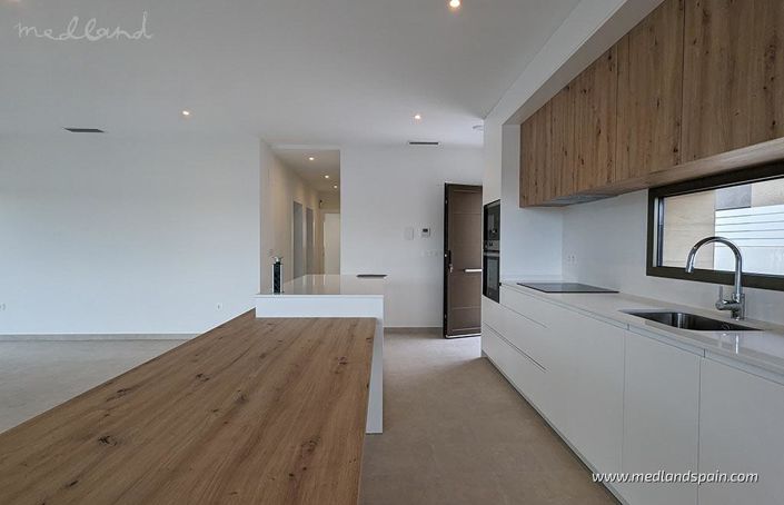 Image No.6-3 Bed Villa for sale