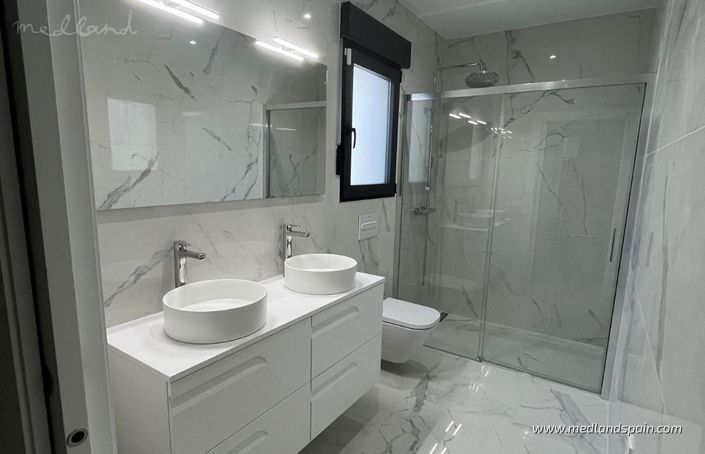 Image No.5-3 Bed Villa for sale