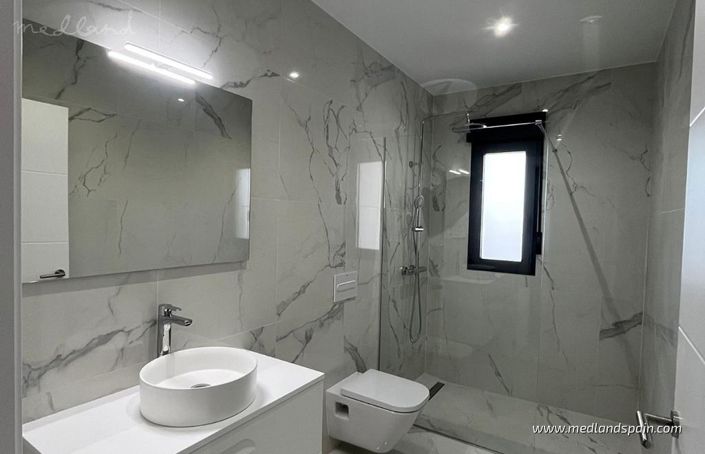 Image No.6-3 Bed Villa for sale