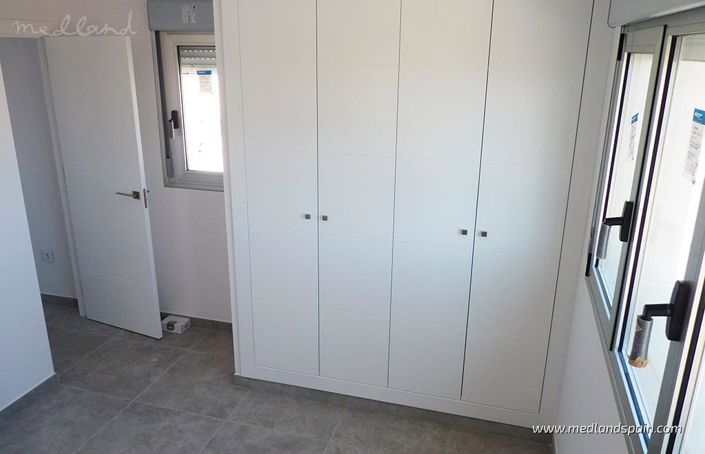 Image No.8-3 Bed Townhouse for sale