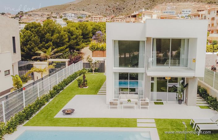 Image No.1-3 Bed Villa for sale