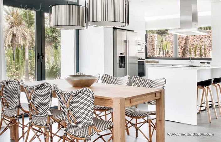 Image No.3-3 Bed Villa for sale