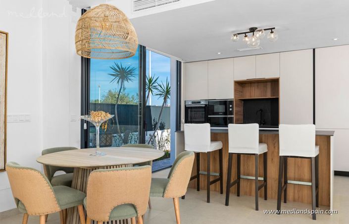 Image No.3-3 Bed Villa for sale