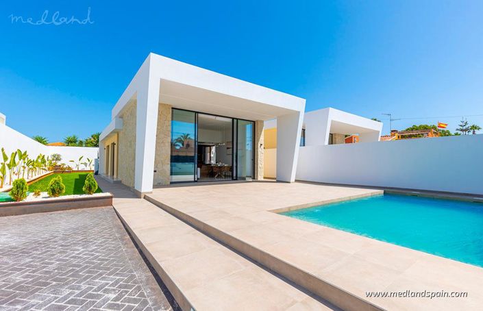 Image No.1-3 Bed Villa for sale