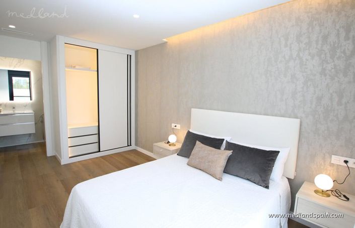 Image No.6-3 Bed Villa for sale