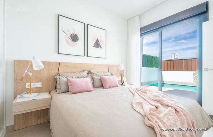 Image No.10-3 Bed Villa for sale