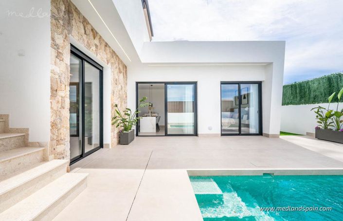 Image No.12-3 Bed Villa for sale