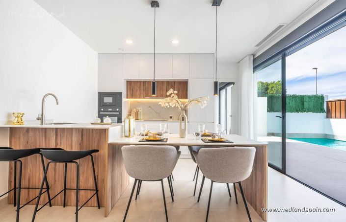 Image No.4-3 Bed Villa for sale