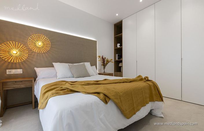 Image No.12-2 Bed Villa for sale