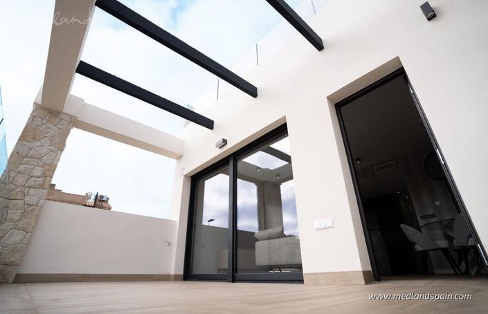 Image No.11-3 Bed Apartment for sale