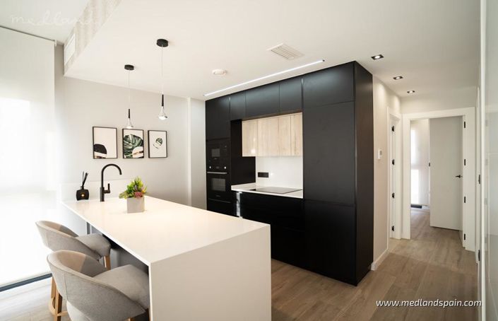 Image No.3-3 Bed Apartment for sale