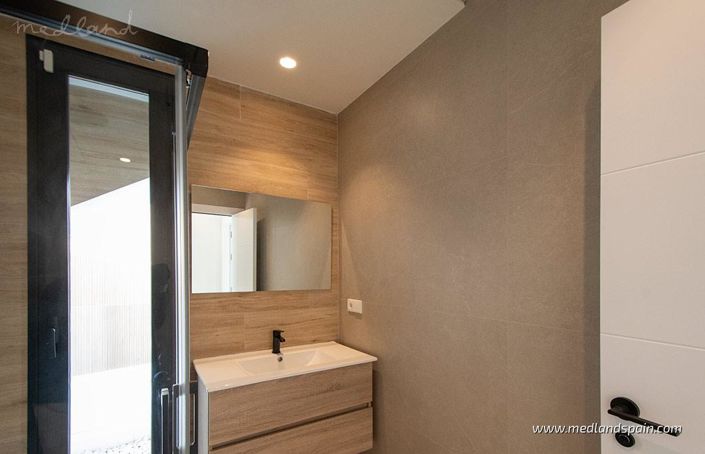 Image No.12-3 Bed Villa for sale