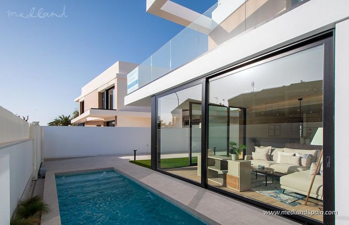 Image No.4-3 Bed Villa for sale