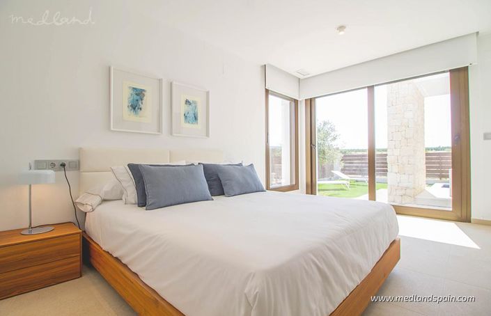 Image No.6-3 Bed Villa for sale