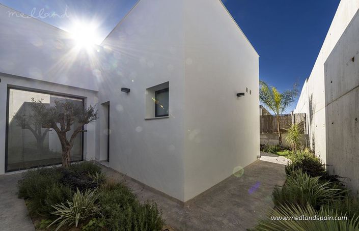 Image No.16-3 Bed Villa for sale