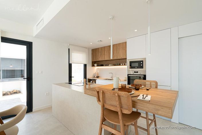 Image No.8-4 Bed Villa for sale