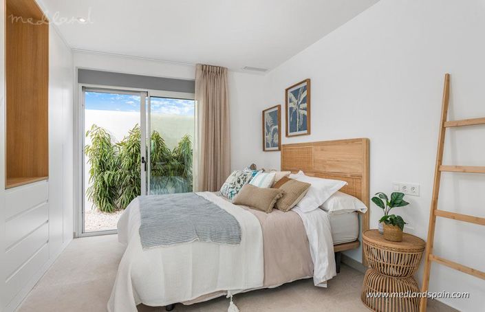 Image No.7-3 Bed Villa for sale