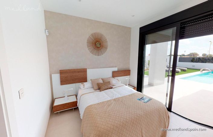 Image No.6-3 Bed Villa for sale