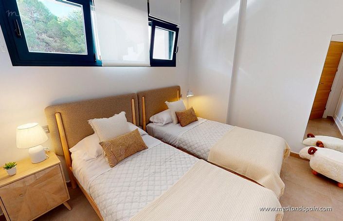 Image No.12-3 Bed Apartment for sale