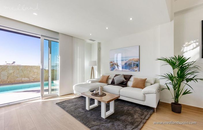 Image No.12-3 Bed Villa for sale