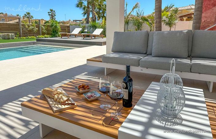 Image No.5-3 Bed Villa for sale