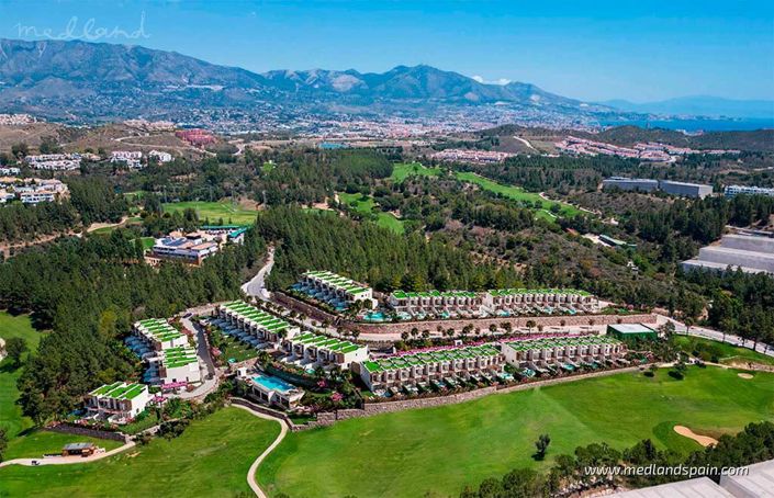 Image No.4-4 Bed Townhouse for sale