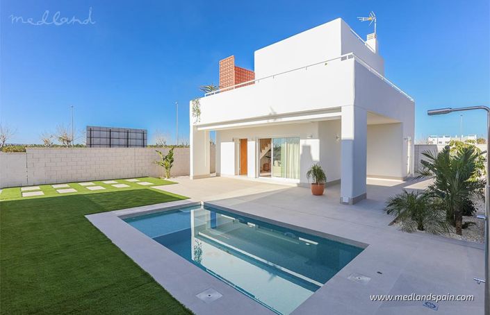 Image No.1-3 Bed Villa for sale