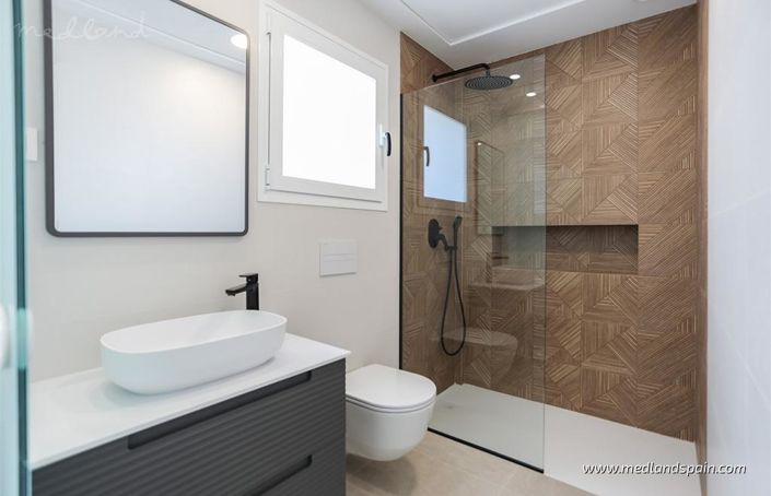 Image No.13-3 Bed Villa for sale