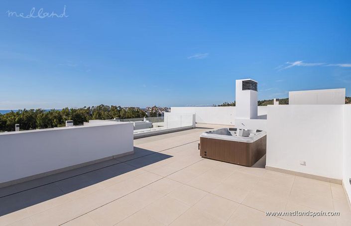 Image No.15-3 Bed Apartment for sale