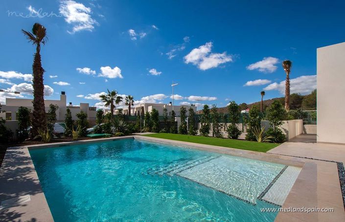 Image No.3-3 Bed Villa for sale