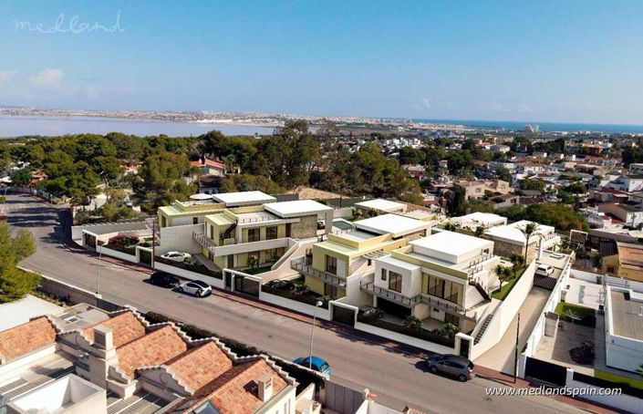 Image No.15-3 Bed Villa for sale