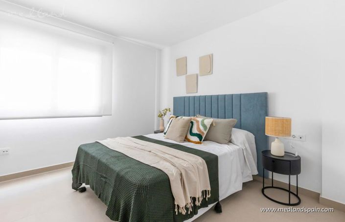 Image No.7-4 Bed Townhouse for sale