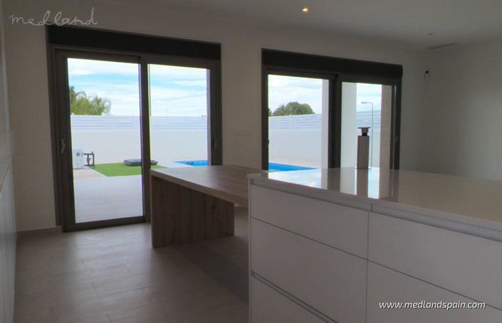 Image No.11-3 Bed Villa for sale