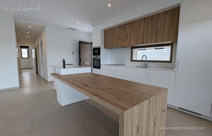 Image No.6-3 Bed Villa for sale