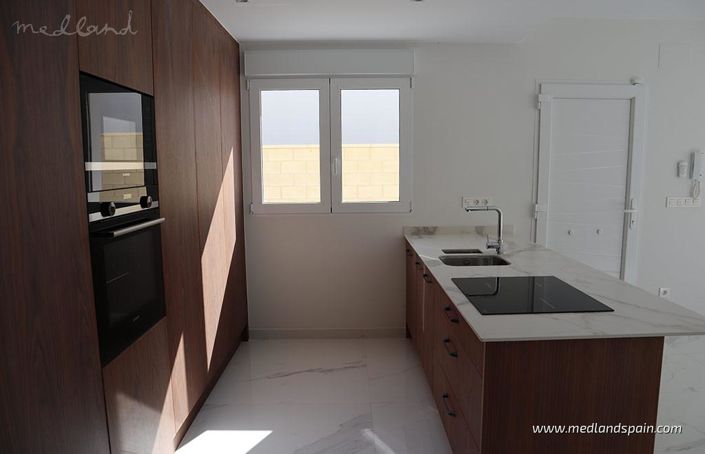 Image No.4-3 Bed Villa for sale