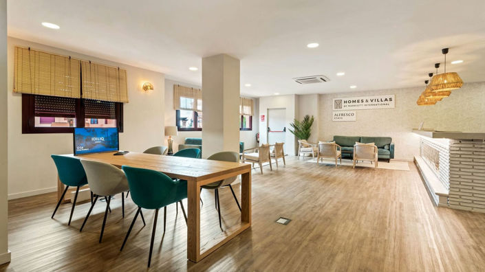 Image No.26-2 Bed Apartment for sale