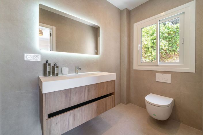 Image No.24-4 Bed Villa for sale