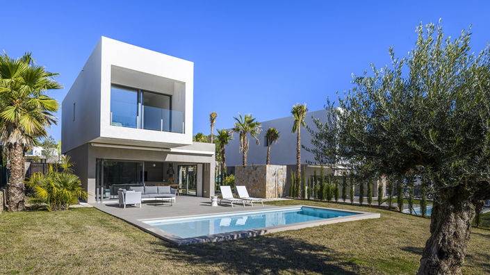 Image No.2-3 Bed Villa for sale