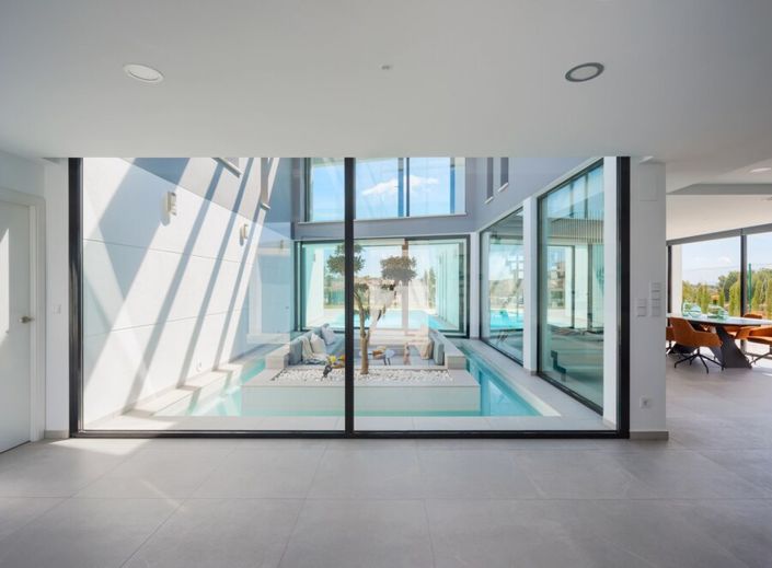 Image No.3-4 Bed Villa for sale