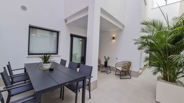 Image No.21-4 Bed Villa for sale