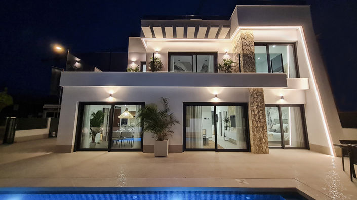 Image No.33-4 Bed Villa for sale