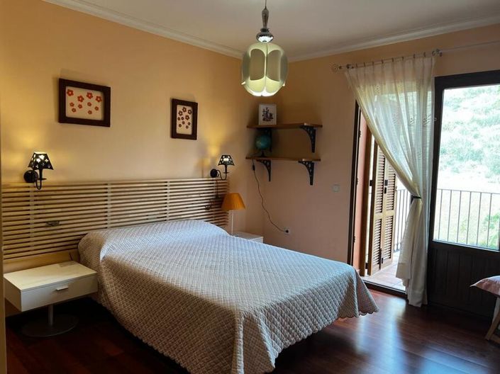 Image No.10-5 Bed Villa for sale