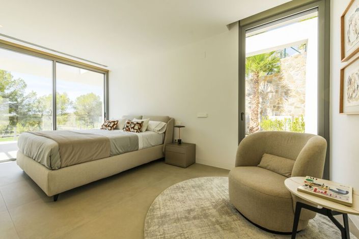 Image No.10-3 Bed Villa for sale