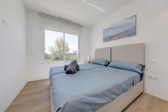 Image No.11-3 Bed Apartment for sale