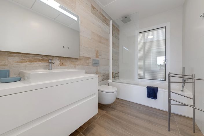 Image No.8-3 Bed Apartment for sale