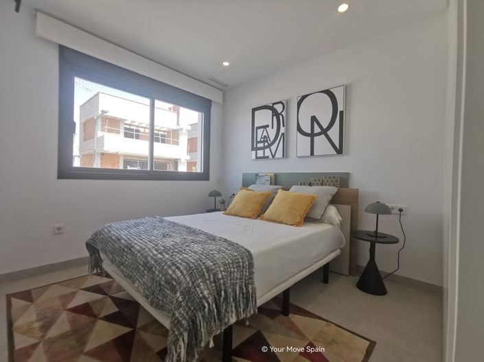 Image No.10-3 Bed Villa for sale