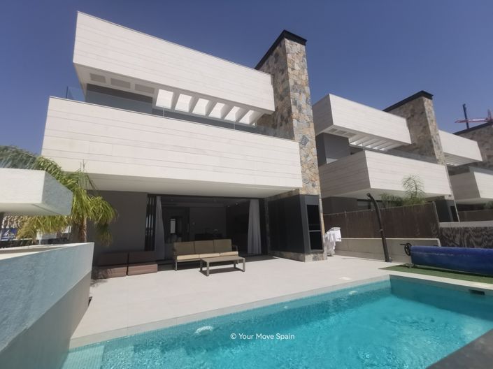 Image No.23-3 Bed Villa for sale