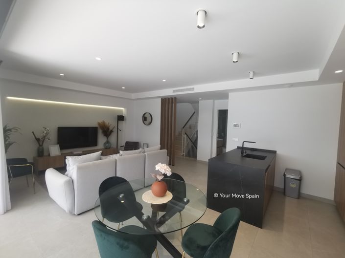 Image No.9-3 Bed Villa for sale