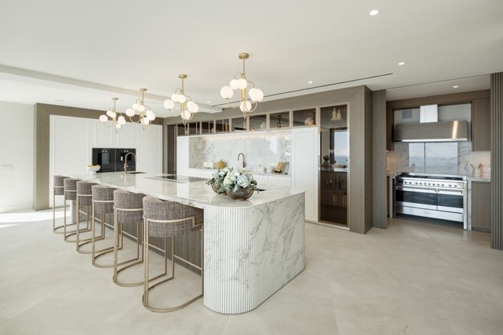 Image No.10-9 Bed Villa for sale